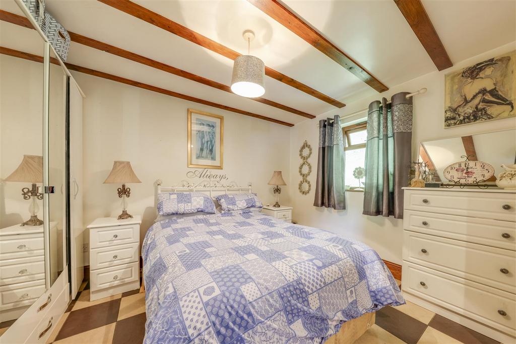 Bed 1