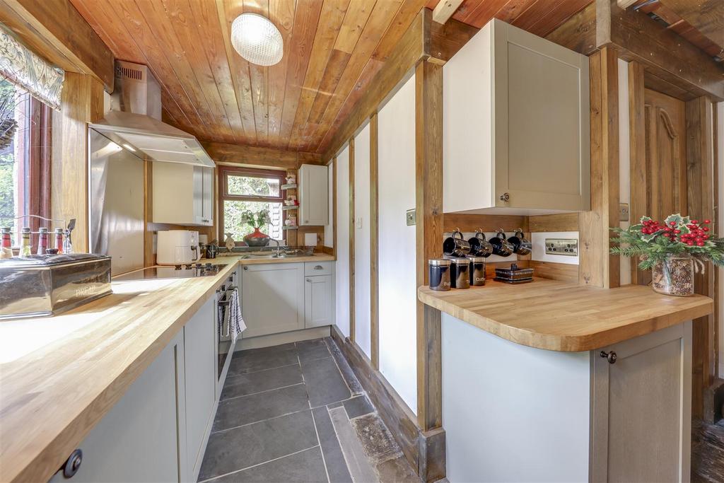 Kitchen Alt