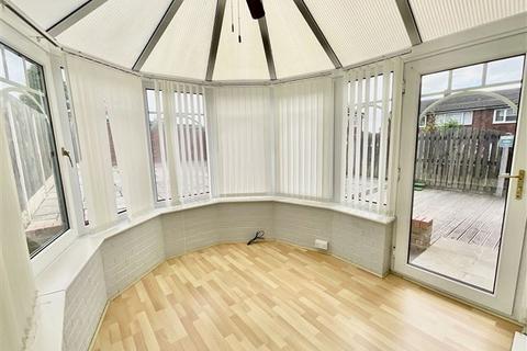 24 Albert Road, Parkgate, Rotherham, S62 6BQ
