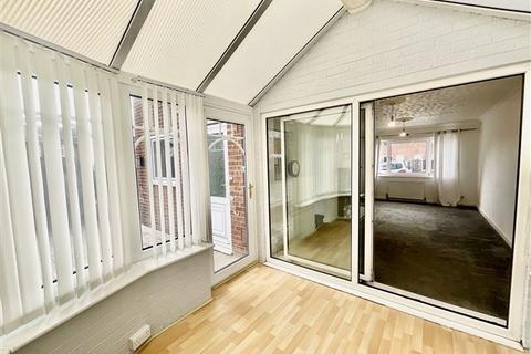 24 Albert Road, Parkgate, Rotherham, S62 6BQ