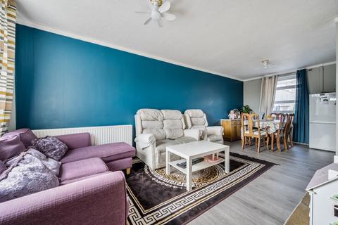 undefined, Oaksey Road, Swindon, Wiltshire