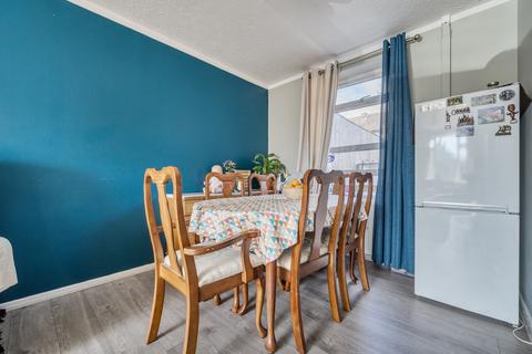 undefined, Oaksey Road, Swindon, Wiltshire