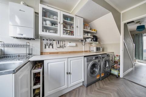 undefined, Oaksey Road, Swindon, Wiltshire