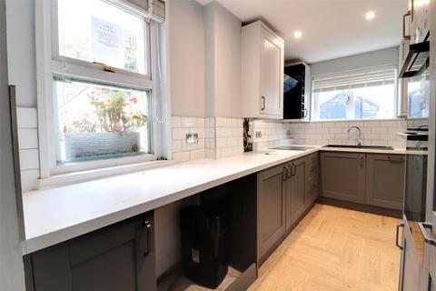 3, Parkroyd Apartments Torrs Park, Ilfracombe, EX34 8AY