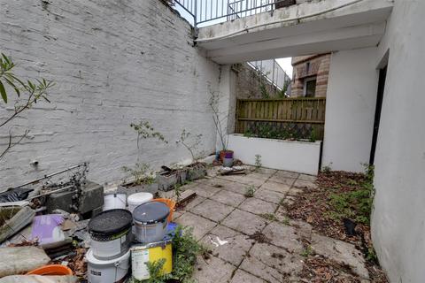 3, Parkroyd Apartments Torrs Park, Ilfracombe, EX34 8AY