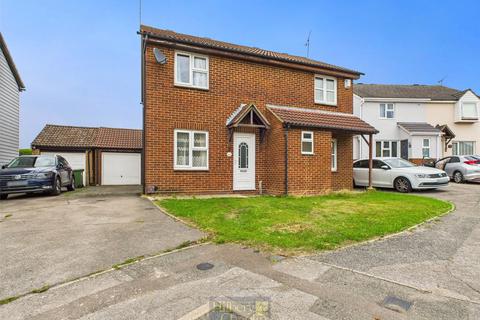 2 bedroom semi-detached house for sale, Gloucester Place, Billericay, Essex, CM12
