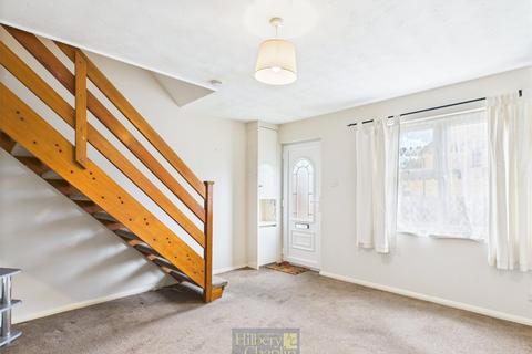 2 bedroom semi-detached house for sale, Gloucester Place, Billericay, Essex, CM12