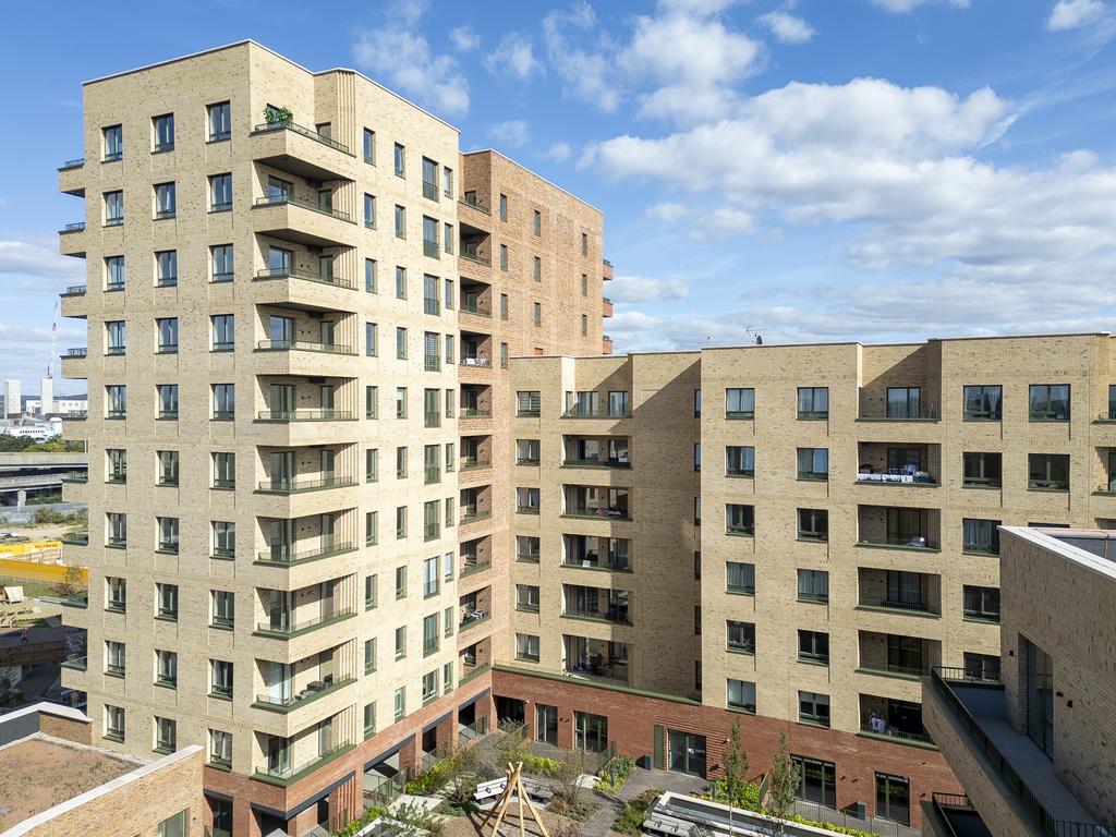Meridian One The Podium-149