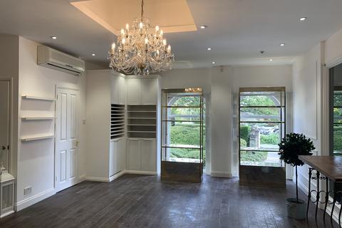 Retail property (high street) to rent, North St Bishop's Stortford CM23 2NZ