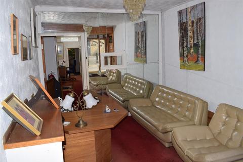 Office for sale, 36 Queens Rd Buckhurst Hill IG9 5BY