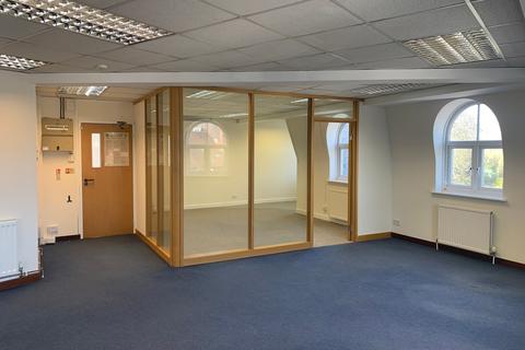 Office to rent, 18-22 The Causeway Bishop's Stortford CM23 2EJ