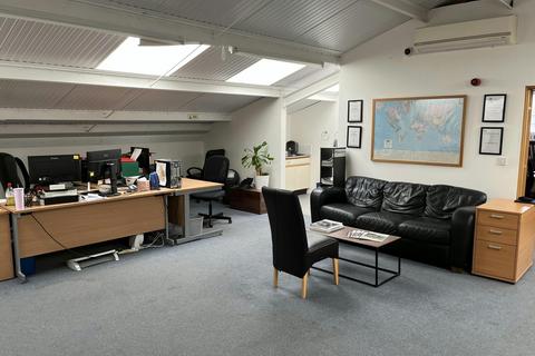 Warehouse to rent, St Marys Rd Leamington Spa CV31 1PR