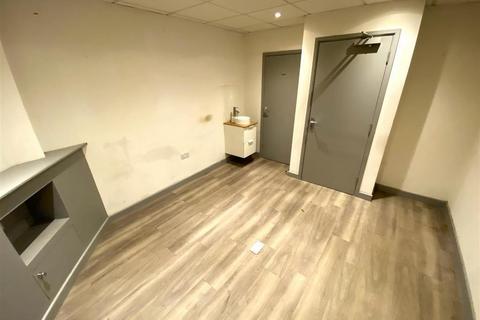 Retail property (high street) for sale, 33 Newbury Rd London E4 9JH