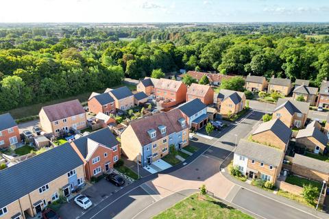 4 bedroom townhouse for sale, Hinchingbrooke PE29