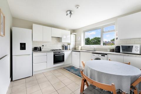 2 bedroom flat to rent, Wimbledon Park Road, London, SW18