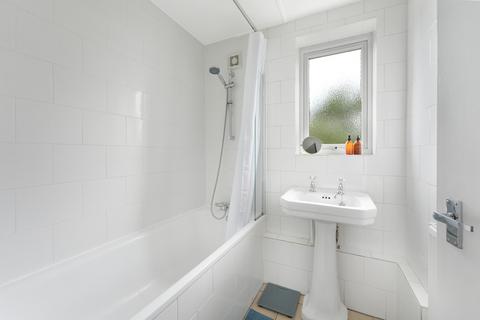 2 bedroom flat to rent, Wimbledon Park Road, London, SW18