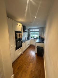 1 bedroom flat for sale, Snaresbrook Road, London E11