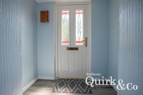 98 Purfleet Road, Aveley, South Ockendon, RM15 4EA