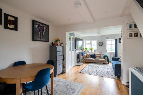 3 bedroom end of terrace house for sale, Common Road, Redhill, RH1