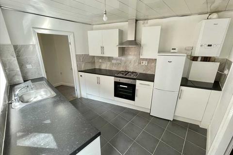 2 bedroom apartment to rent, East Moffett Street, South Shields