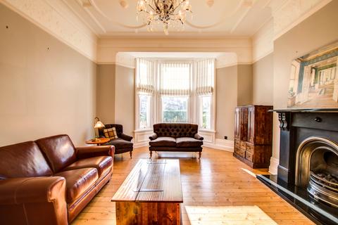 2 bedroom ground floor flat to rent, Grosvenor Villas, Jesmond,