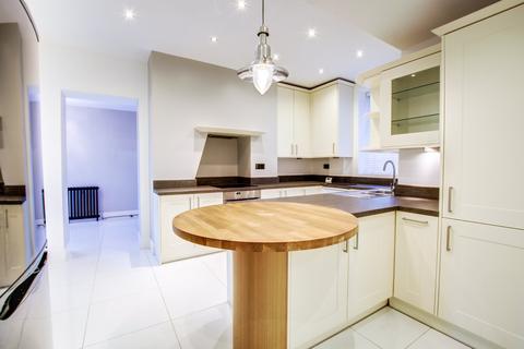 2 bedroom ground floor flat to rent, Grosvenor Villas, Jesmond,