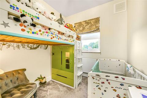 64 Swallowfield Road, London, SE7 7NR