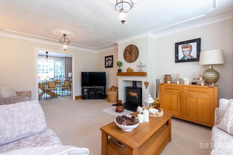 4 bedroom detached house for sale, Hunslet Road, Burntwood, WS7