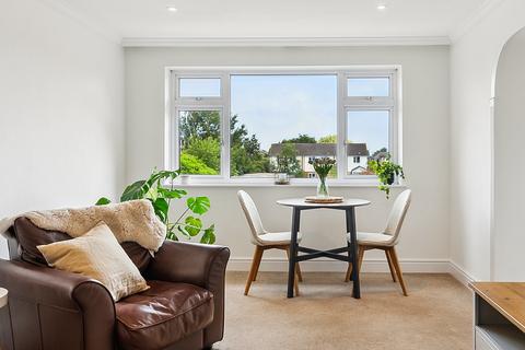 2 bedroom flat for sale, Junction Road, Ashford, TW15