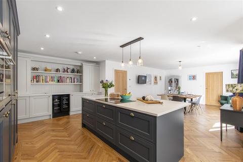 undefined, Chestnut Close, Draycott-In-The-Clay DE6
