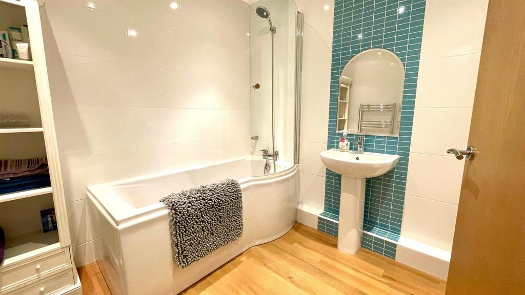 3 piece bathroom