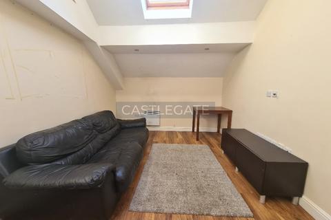 1 bedroom triplex to rent, Westgate Apartments, Huddersfield, HD1 1AB