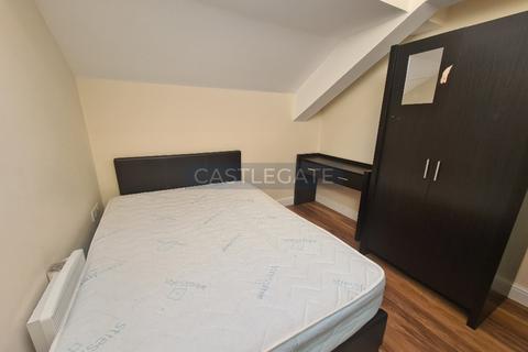 1 bedroom triplex to rent, Westgate Apartments, Huddersfield, HD1 1AB