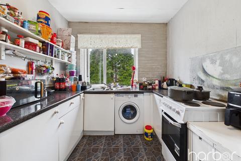 56 Rylees Crescent, Glasgow, G52 4DA
