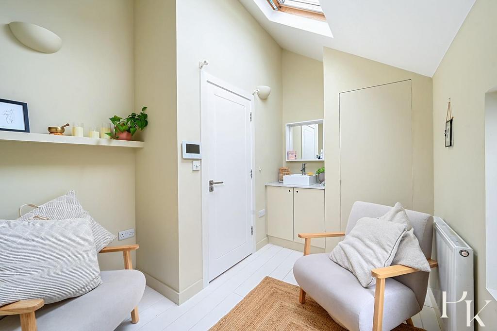 3 Queens Place, BN1 (9).jpg