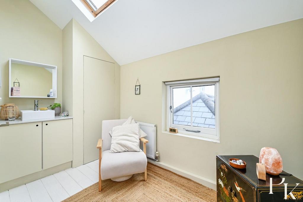 3 Queens Place, BN1 (10).jpg