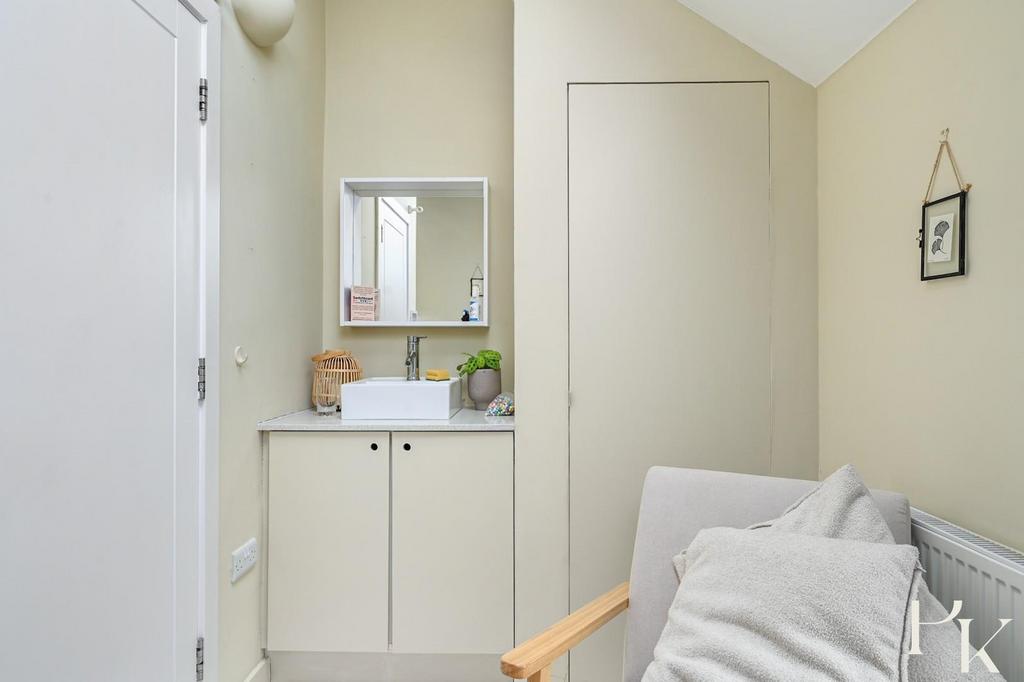 3 Queens Place, BN1 (7).jpg