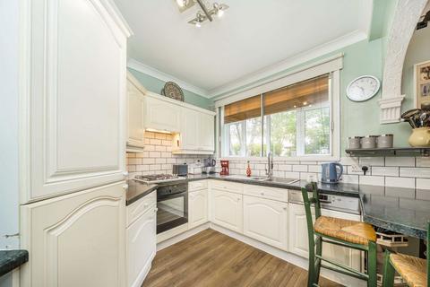 2 bedroom flat for sale, Neasden Lane, London NW10