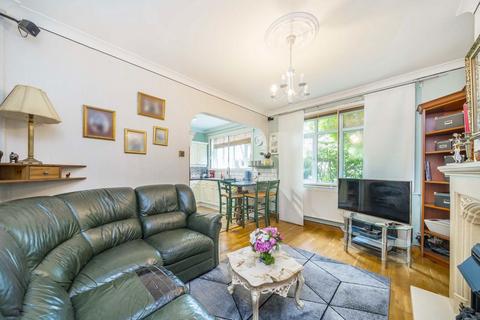 2 bedroom flat for sale, Neasden Lane, London NW10
