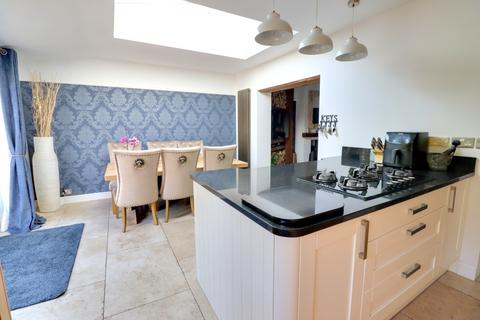 3 bedroom semi-detached house for sale, THE DALE, WIDLEY