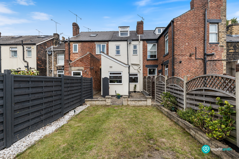 47 Burrowlee Road, Sheffield, S6 2AT