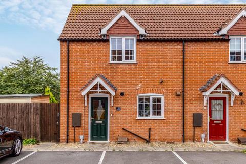 2 bedroom semi-detached house for sale, Bluebell Close, Spalding