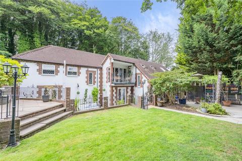 undefined, Heath Hill, Dawley, Telford, Shropshire, TF4