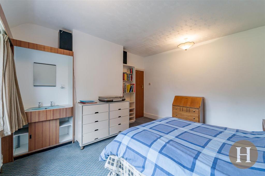Hadleigh Estate Agents-1.jpg