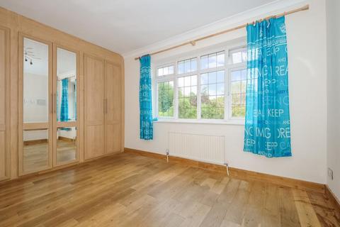 4 bedroom detached house to rent, Daws Lea,  High Wycombe,  HP11