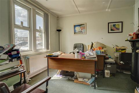 3 bedroom end of terrace house for sale, Eastcott Road, Old Town, Swindon, Wiltshire, SN1