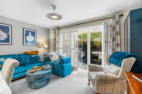 14 Harvest Road, Trumpington, Cambridge, CB2 9PH
