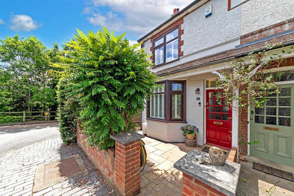 1 Ramsbury Road-2.jpg