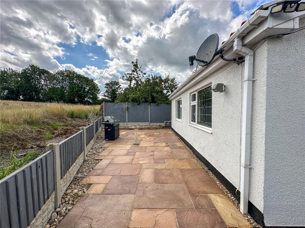 Annexe Courtyard