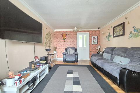 3 bedroom terraced house for sale, Farrington Avenue, St Pauls Cray, Kent, BR5